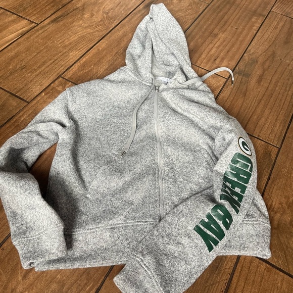 NWOT Green Bay Packers WEAR by Erin Andrews Women's Full-Zip Hoodie SMALL - Picture 3 of 6